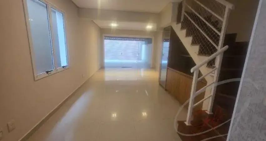 CASA PARA LOCAÇÃO EM CONDOMINIO FECHADO, 3 DORMITÓRIOS E 1 SUITE, COM QUINTAL