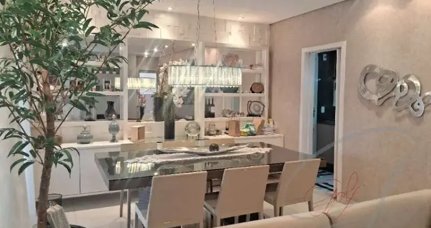 Casa em Condomínio de Luxo na Vila São Francisco - São Paulo-SP: 3 quartos, 3 suítes, 3 salas, 2 vagas - 240 m²