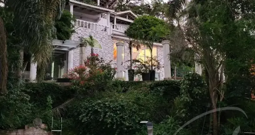 Casa maravilhosa 500 m², área 2.400 m² no Condomínio Alpes Cantareira - Serra Cantareira- Mairiporã SP, 4 suítes, ar puro