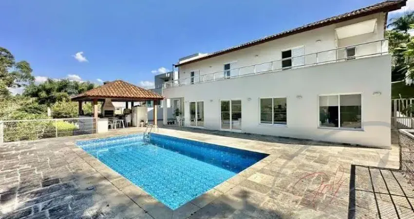 Casa residencial para Venda Granja Viana, Carapicuíba 5 dormitórios sendo 1 suíte, 3 salas, 7 banheiros, 8 vagas 375,13 m² construída, 1.001,00 m² terreno