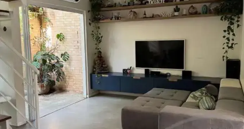 Casa de condomínio à venda em vila são francisco,  3 quartos, 1 suíte, 2 salas, 4 banheiros, 2 vagas, 100 m²!