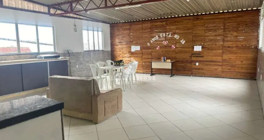 Casa Comercial para Venda em Salvador, Cabula, 3 dormitórios, 2 suítes, 5 banheiros