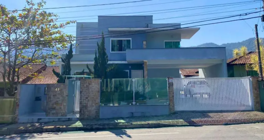 Casa com 4 quartos à venda na Vila Lalau, Jaraguá do Sul 