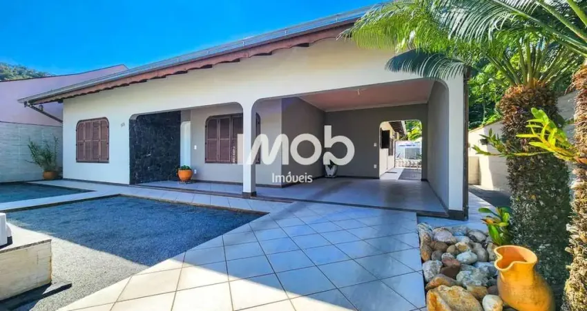 Casa com 5 quartos à venda no Centro, Guaramirim 