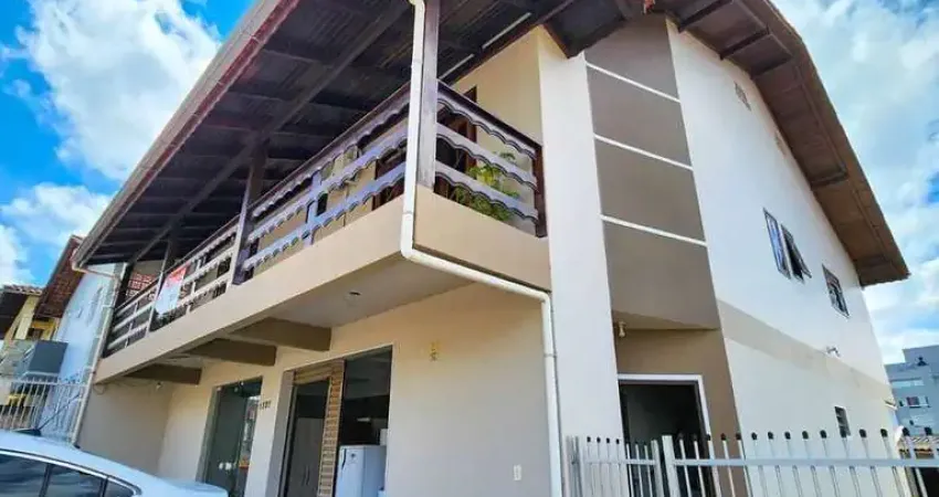 Casa com 3 quartos à venda no Nova Brasília, Jaraguá do Sul 
