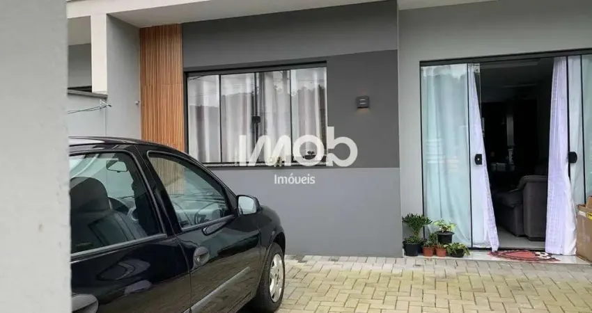 Casa geminada de esquina com 2 quartos, beira rio - guaramirim