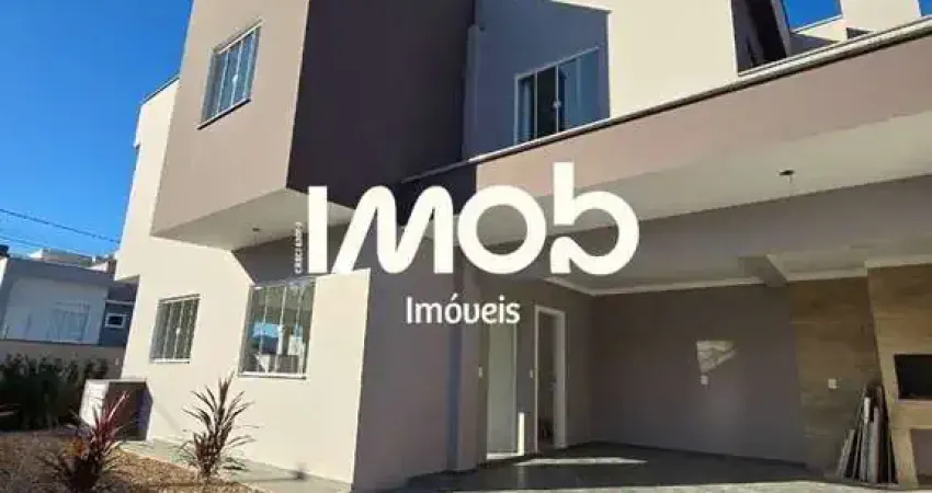 Casa geminada com 1 suíte + 2 quartos, bairro Três Rios do Sul