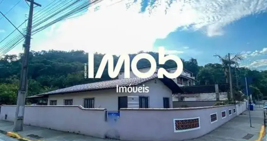 Casa com 3 quartos à venda no Centro, Guaramirim 