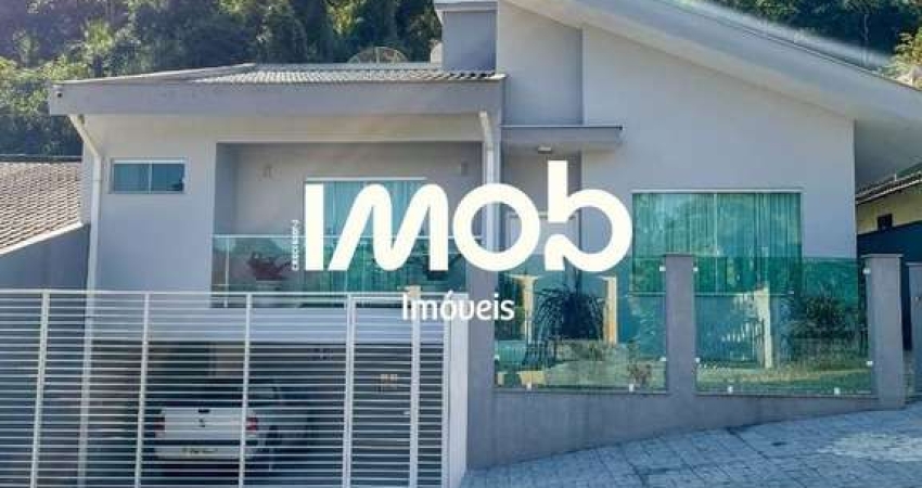 Casa Mobiliada com 1 suíte + 2 quartos, Centro de Guaramirim - SC