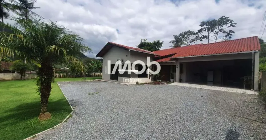 Casa com 3 quartos à venda no Centro, Corupá 