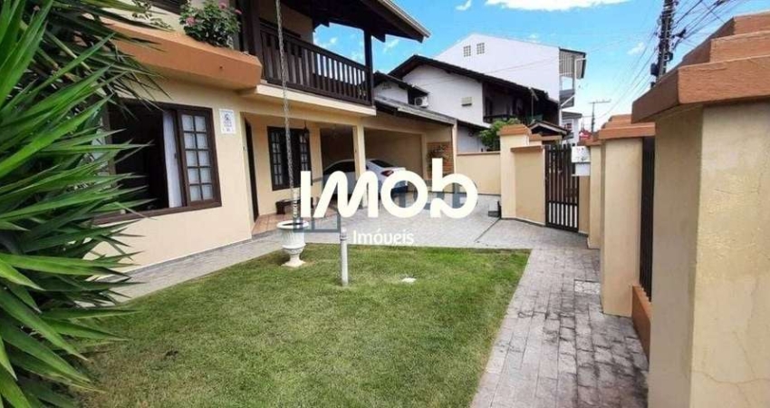 Casa com 4 quartos, Água Verde - Jaraguá do Sul