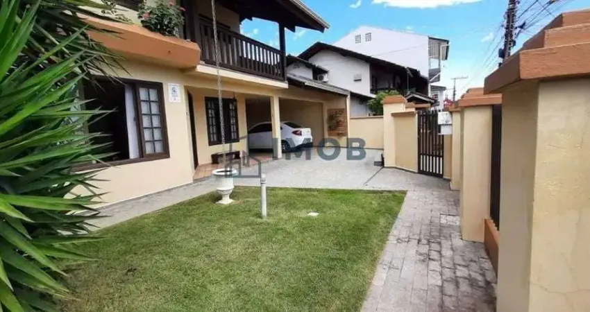 Casa com 4 quartos à venda no Água Verde, Jaraguá do Sul 