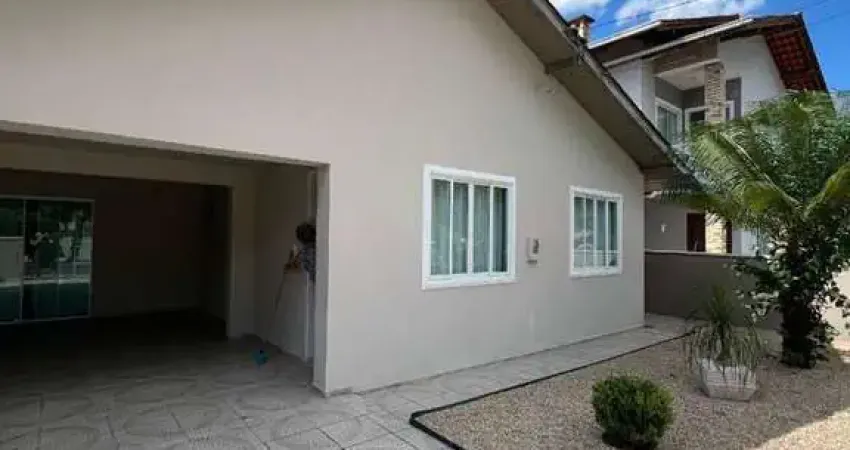 Casa com 4 quartos à venda no Tifa Martins, Jaraguá do Sul 