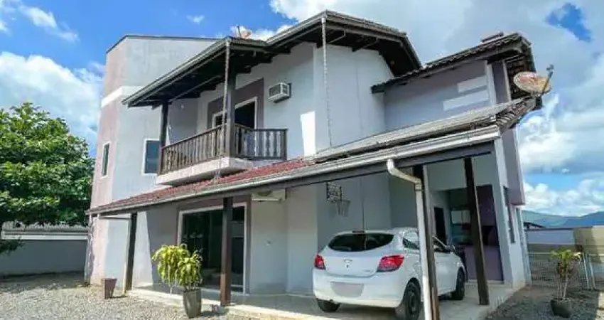 Casa com 3 quartos à venda no Tifa Martins, Jaraguá do Sul 