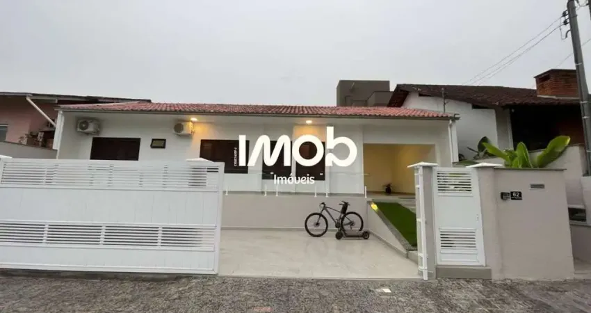 Casa com 1 suíte + 2 quartos, Centro - Jaraguá do Sul
