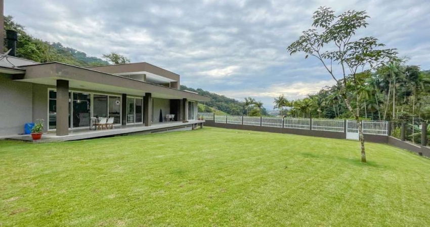Chácara/Casa com 3 quartos, sendo 1 suíte, Rio Cerro I - Jaraguá do Sul