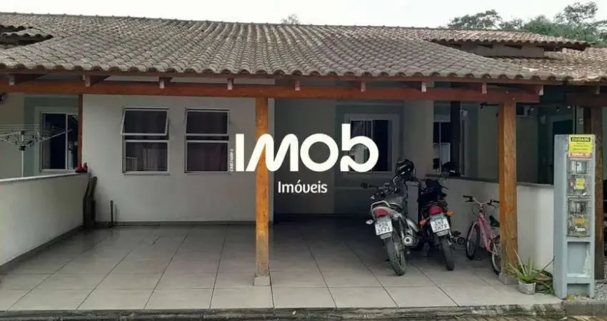 CASA SEMIMOBILIADA COM 2 QUARTOS, ILHA DA FIGUEIRA - GUARAMIRIM