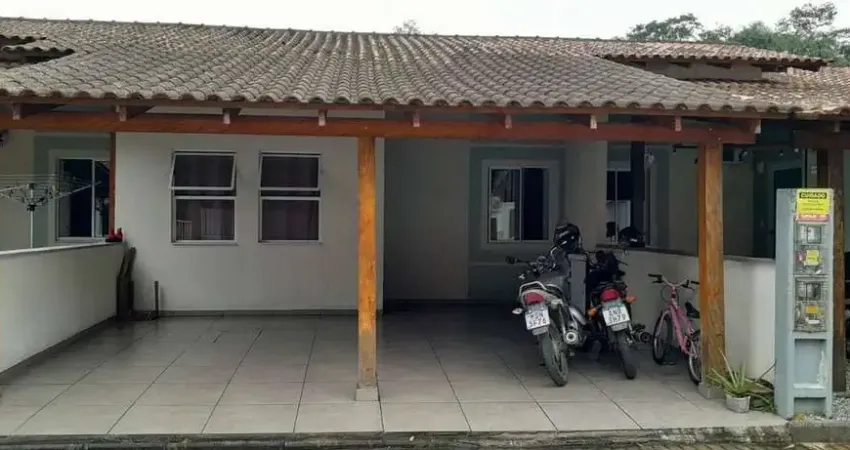 Casa com 2 quartos à venda na Ilha da Figueira, Guaramirim 