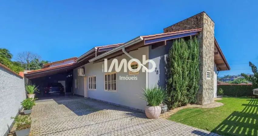 Casa semimobiliada com 1 suíte + 2 quartos, barra do rio molha