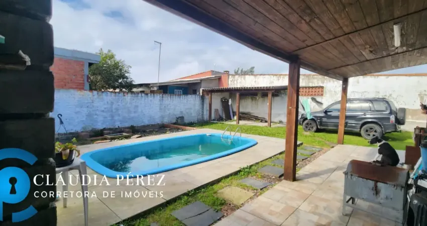 Casa no centro de balneário pinhal com piscina - 2 dormitórios