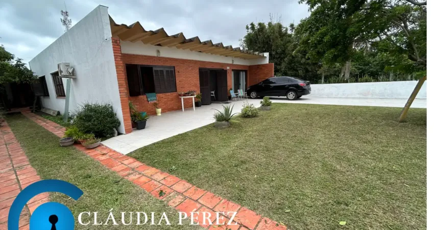 Casa á 500 metros do mar no centro - balneário pinhal/ oportunidade!!