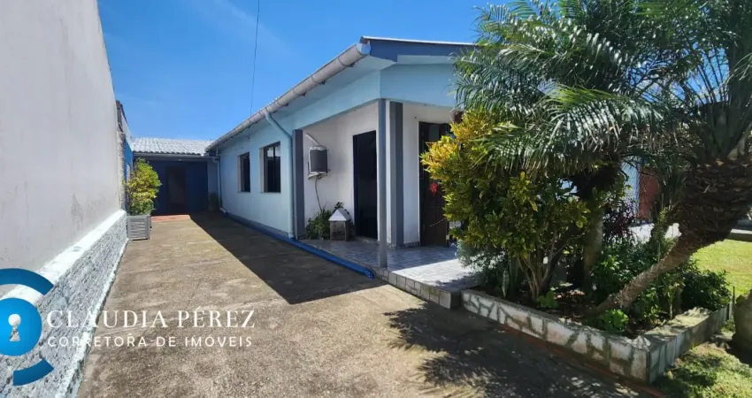 Casa com 4 quartos à venda na Rua Callil Miguel Allen, 2377, Sindipolo, Balneário Pinhal