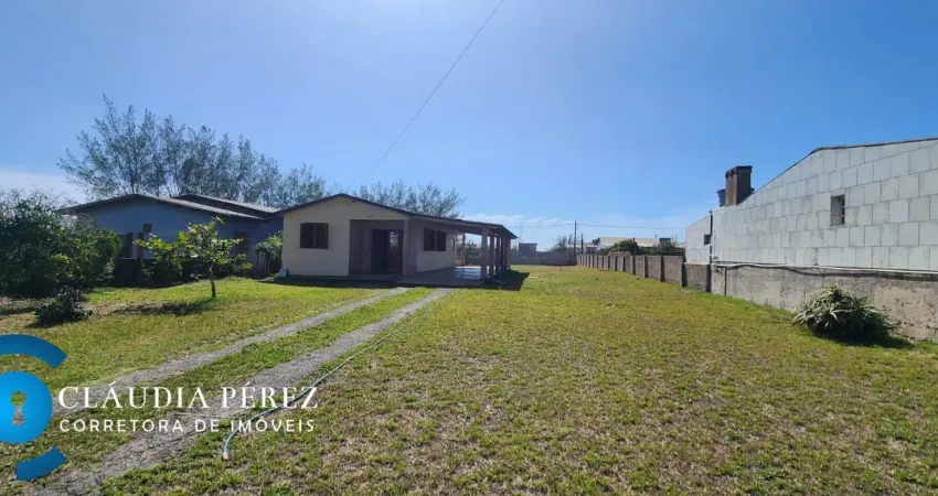 Casa no centro de balneário pinhal, 300 metros do mar/ oportunidade!