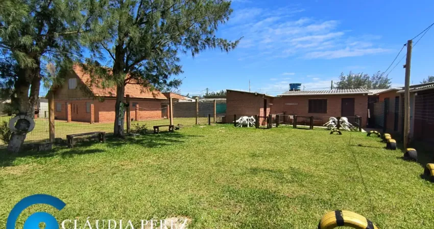 Casa no magistério a venda - 2 kitnets com 01 doremitório e 01 banheiro