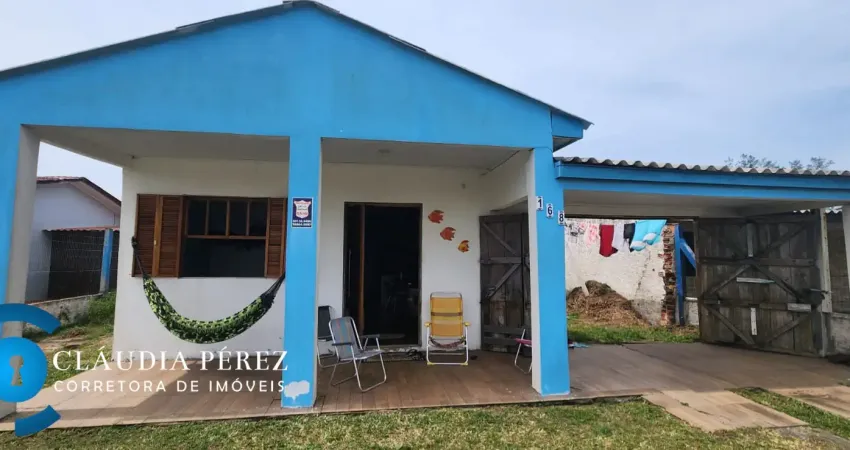 Casa maravailhosa a 100 metros do mar, no centro do bairro de magistério!