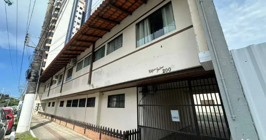 Apartamento semi mobiliado com suíte no centro de balneário piçarras – locação anual