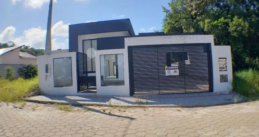 Casa com 3 Quartos e Amplo Quintal – Ótimo Acabamento no Bairro Itajuba, Barra Velha