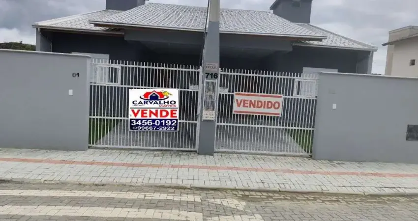Casa com 3 dormitórios à venda, 100 m² por R$ 640.000,00 - Itacolomi - Balneário Piçarras/SC