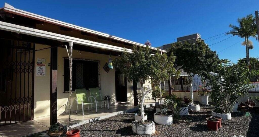 Casa com Edícula e 5 Dormitórios – 350 Metros da Praia em Itajuba, Barra Velha