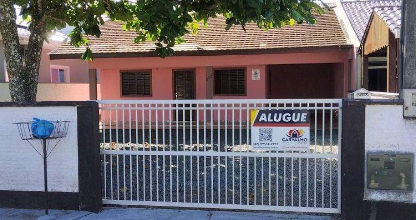 Casa com 4 Dormitórios e Amplo Terreno – Locação Anual no Bairro Itajuba, Barra Velha