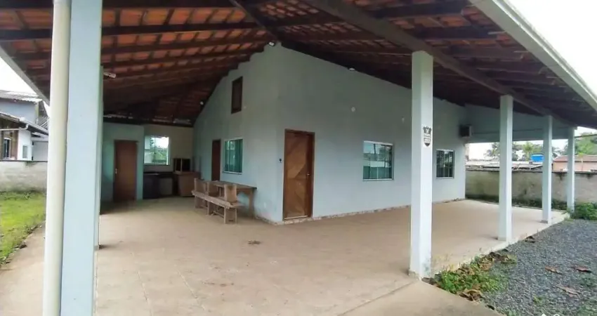 Casa mobiliada com 3 dormitórios disponível para locação anual no bairro itajuba em barra velha
