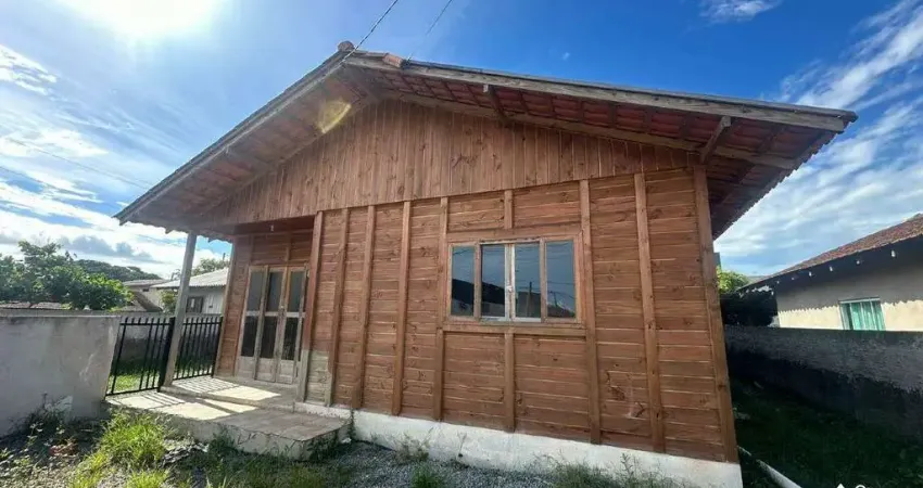 Casa com 2 dormitórios para locação anual no bairro Itajuba em Barra Velha