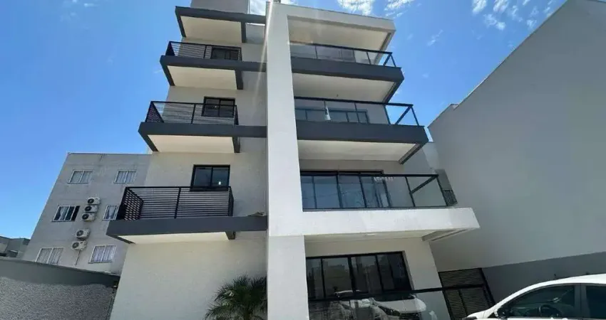 Apartamento com três dormitórios para venda no bairro Itacolomi em Balneário Piçarras