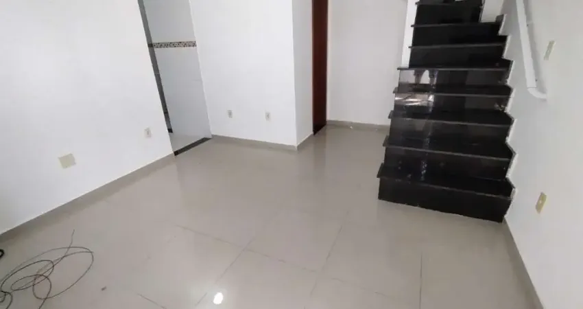 Casa com 3 quartos para alugar na Papa João XXIII, 429, Japuí, São Vicente