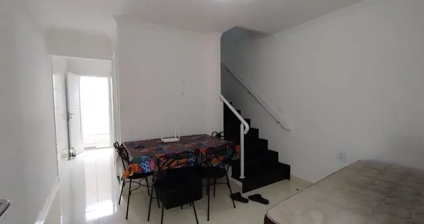 Casa em condomínio fechado para alugar na Avenida Guadalajara, 2674, Guilhermina, Praia Grande