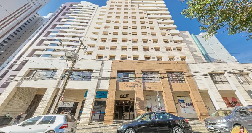 Sala Comercial para venda tem 43 metros quadrados com 2 salas em Batel - Curitiba - PR