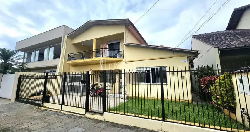 Casa com 4 quartos à venda na Rua Professor Dourado, 354, Santo Inácio, Santa Cruz do Sul