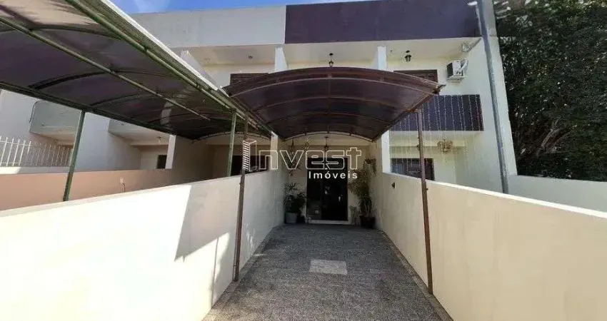 DUPLEX SOBRADO SEMIMOBILIADO COM 02 DORMITÓRIOS NO BAIRRO ANA NERY EM SANTA CRUZ