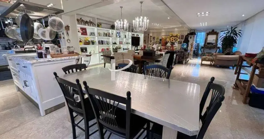 Apartamento de alto padrão em um dos melhores condomínios do bairro, edifício josephine anália franco.