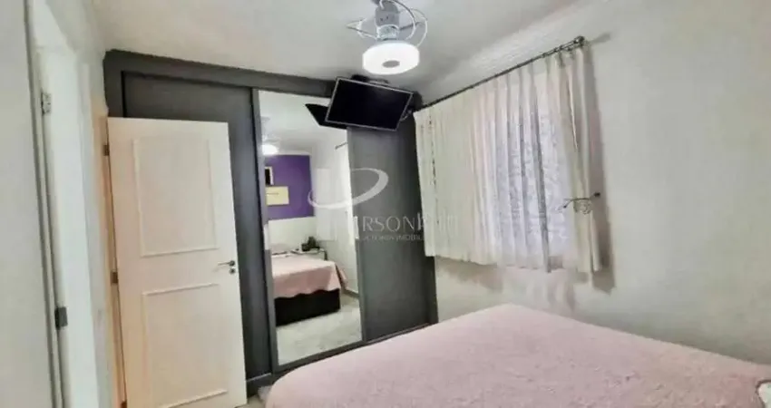 Apartamento à venda com 80m², 02 dormitórios sendo 01 suíte, sala ampliada e 02 vagas de garagem, c