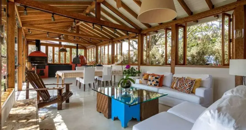 Casa de condomínio, 1.120 m2, 4 quartos sendo 4 suítes, 3 pavimentos, 6 vagas, aldeia da serra, barueri, sp.