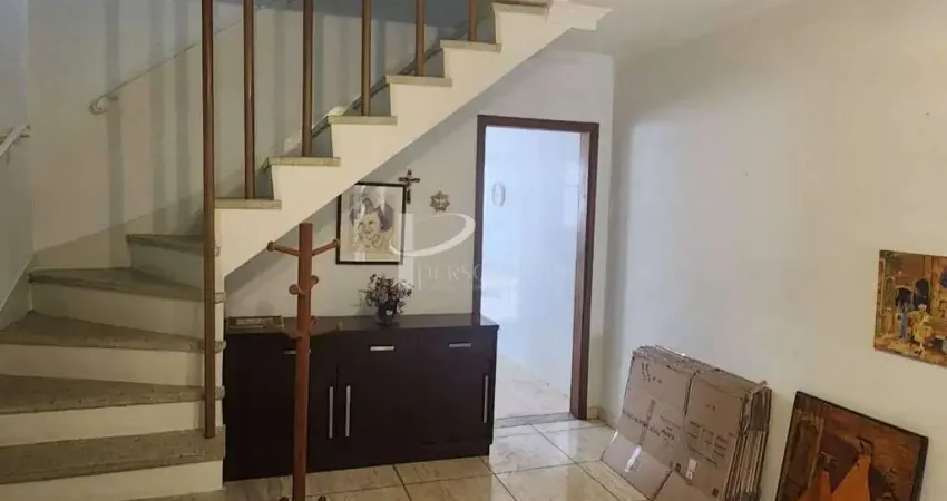 Sobrado 2 dormitórios amplos, 1 vaga, quintal - tautapé - sp.