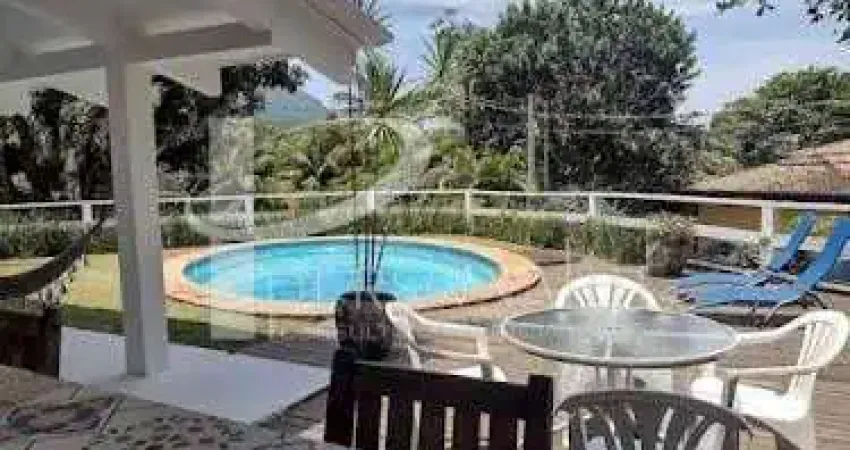 Casa semi mobiliada ilhabela 3 dorm 1 suítes varanda quintal c/edícula piscina