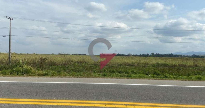 Terreno à venda em Piracangaguá, Taubaté 