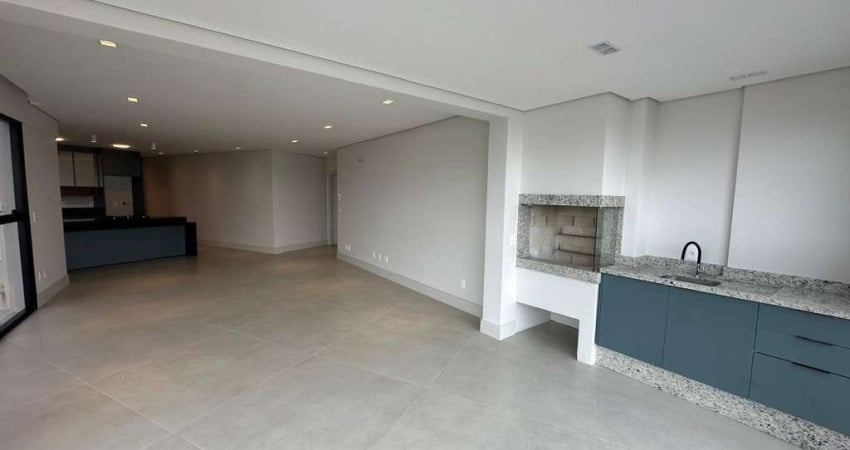 Apartamento com 3 quartos para alugar no Centro, Itajaí 