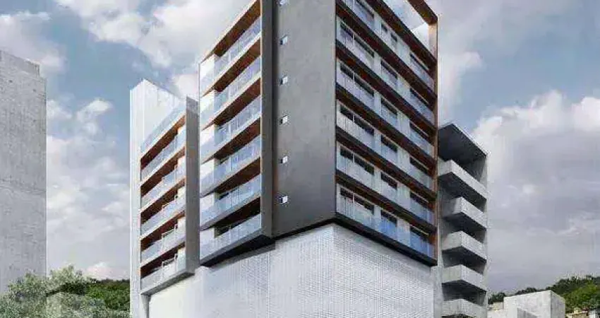 Cobertura duplex alto padrão com 4 quartos, 2 suítes e 3 vagas em localização privilegiada no bairro Santa Helena.